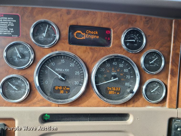 image for item GB9062 2009 Peterbilt 389  semi truck