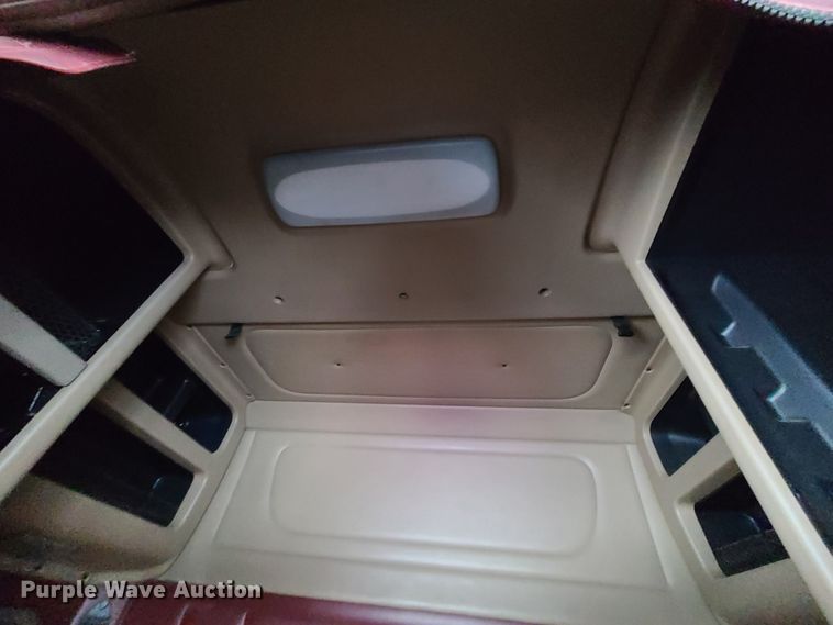 image for item GB9062 2009 Peterbilt 389  semi truck