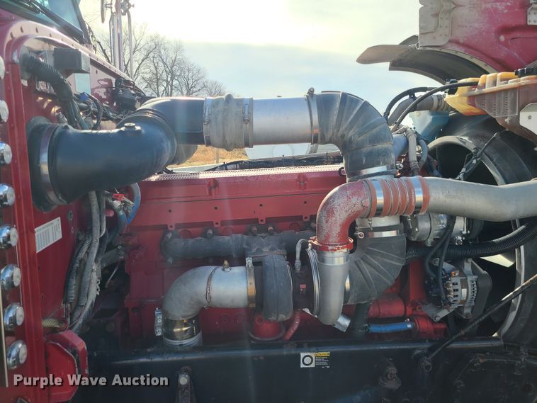 image for item GB9062 2009 Peterbilt 389  semi truck