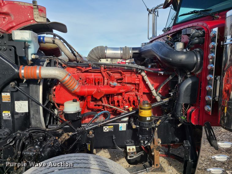 image for item GB9062 2009 Peterbilt 389  semi truck