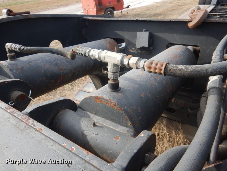 image for item HU9360 1995 Fontaine TRILB  lowboy equipment trailer