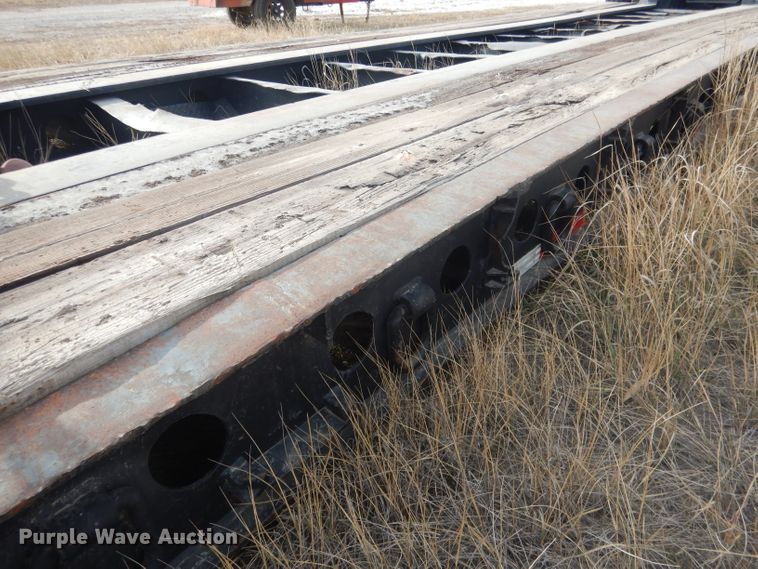 image for item HU9360 1995 Fontaine TRILB  lowboy equipment trailer