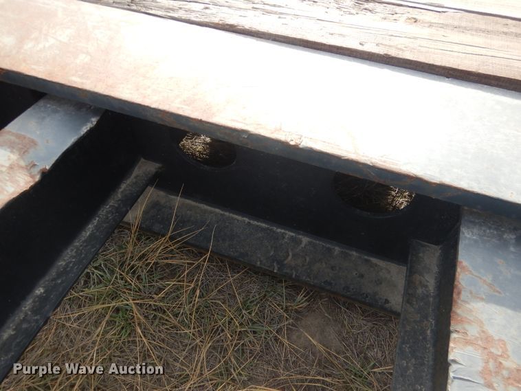 image for item HU9360 1995 Fontaine TRILB  lowboy equipment trailer