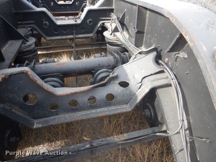 image for item HU9360 1995 Fontaine TRILB  lowboy equipment trailer