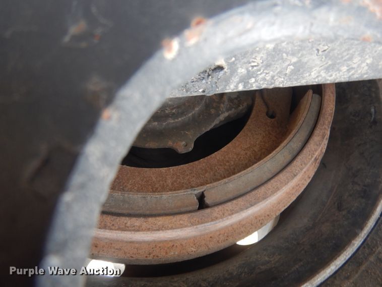 image for item HU9360 1995 Fontaine TRILB  lowboy equipment trailer