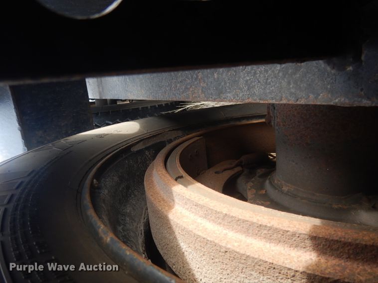 image for item HU9360 1995 Fontaine TRILB  lowboy equipment trailer