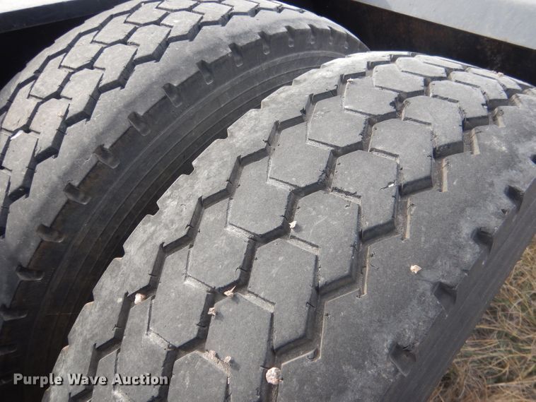 image for item HU9360 1995 Fontaine TRILB  lowboy equipment trailer