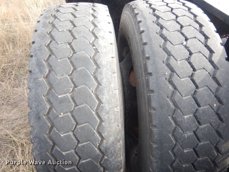 image for item HU9360 1995 Fontaine TRILB  lowboy equipment trailer