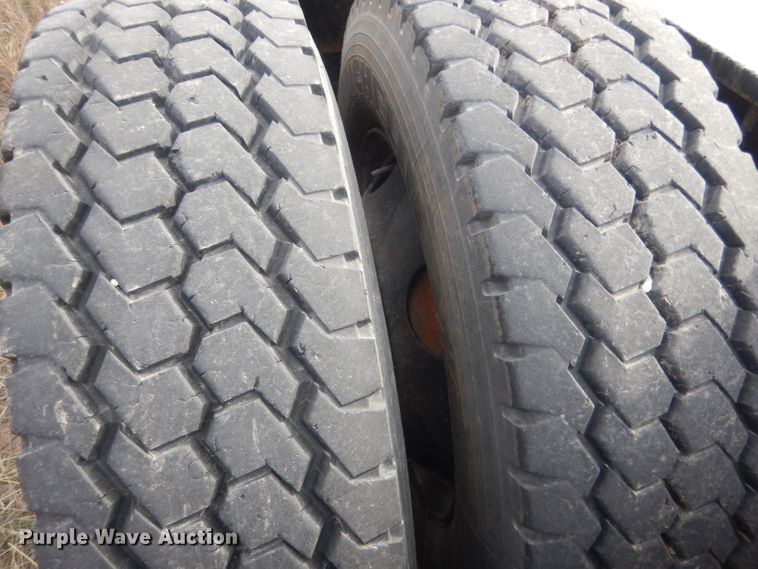 image for item HU9360 1995 Fontaine TRILB  lowboy equipment trailer