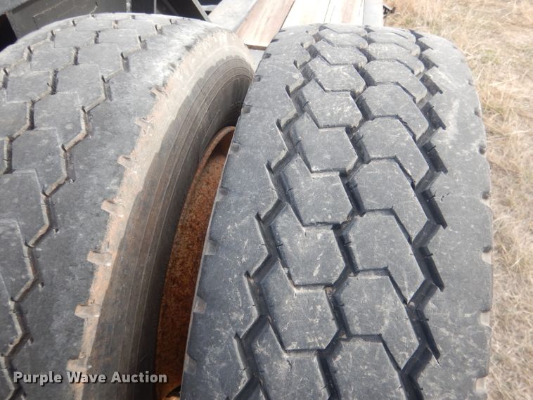 image for item HU9360 1995 Fontaine TRILB  lowboy equipment trailer