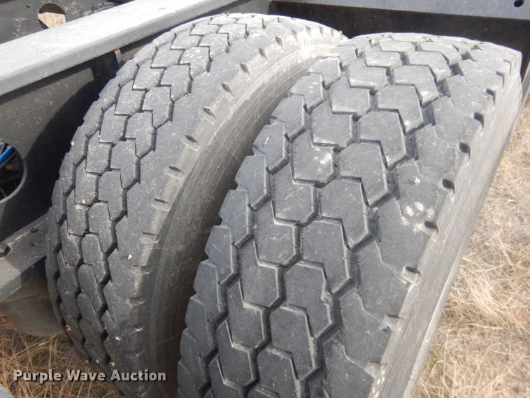 image for item HU9360 1995 Fontaine TRILB  lowboy equipment trailer