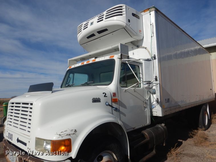 image for item HU9362 2000 International 4900  box truck