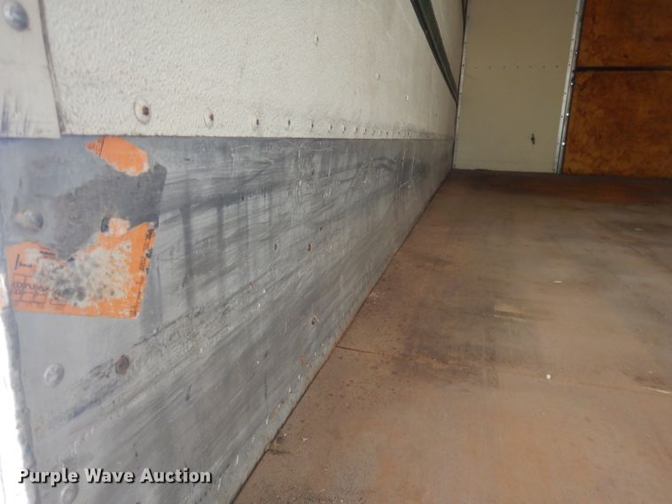 image for item HU9362 2000 International 4900  box truck