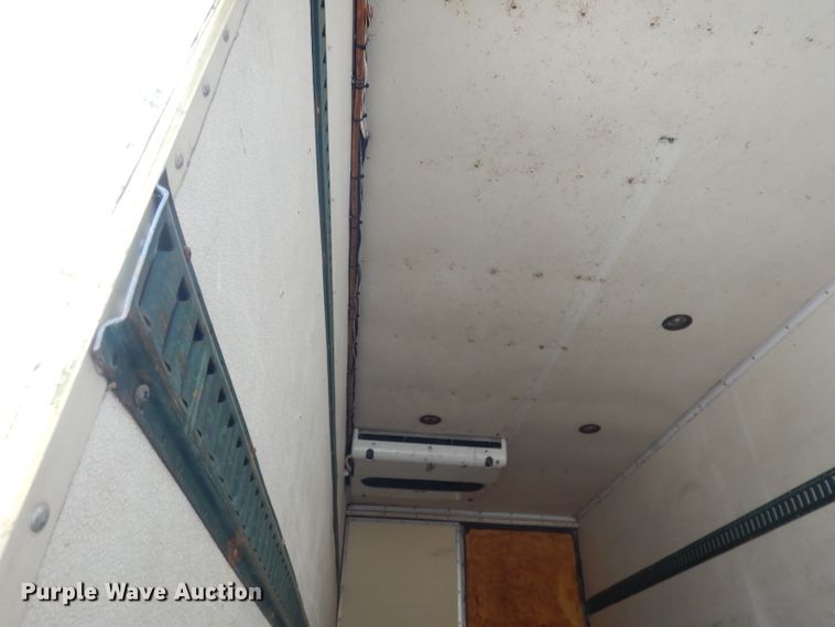 image for item HU9362 2000 International 4900  box truck