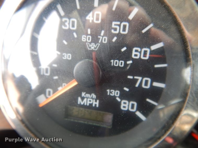 image for item HU9363 2001 Western Star 4900E  semi truck