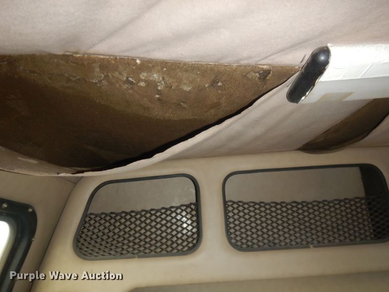 image for item HU9363 2001 Western Star 4900E  semi truck