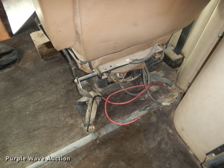 image for item HU9363 2001 Western Star 4900E  semi truck