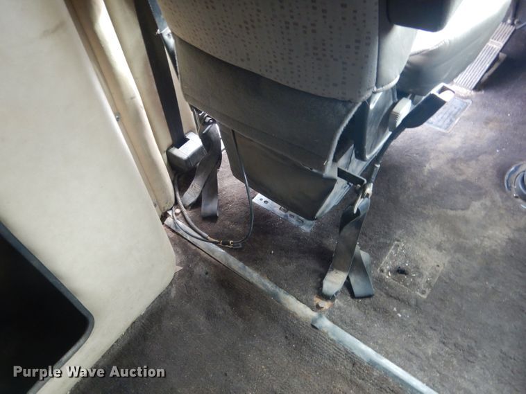 image for item HU9363 2001 Western Star 4900E  semi truck