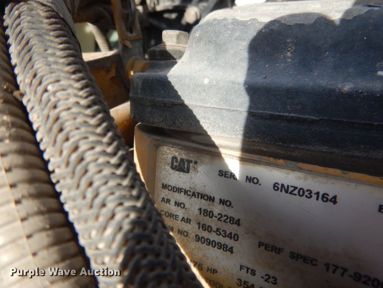 image for item HU9363 2001 Western Star 4900E  semi truck