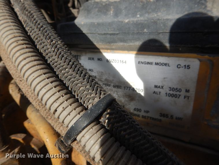 image for item HU9363 2001 Western Star 4900E  semi truck