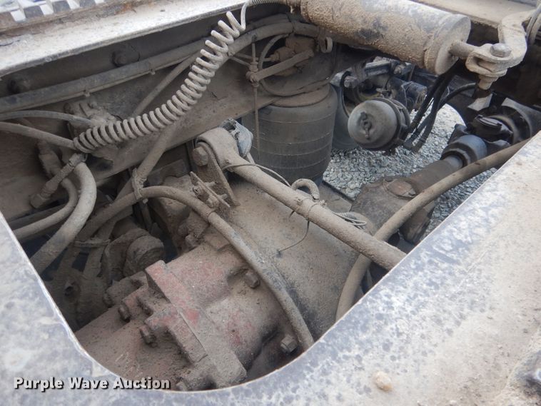 image for item HU9363 2001 Western Star 4900E  semi truck