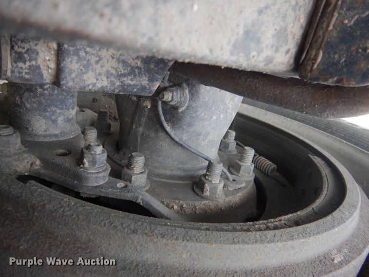 image for item HU9363 2001 Western Star 4900E  semi truck