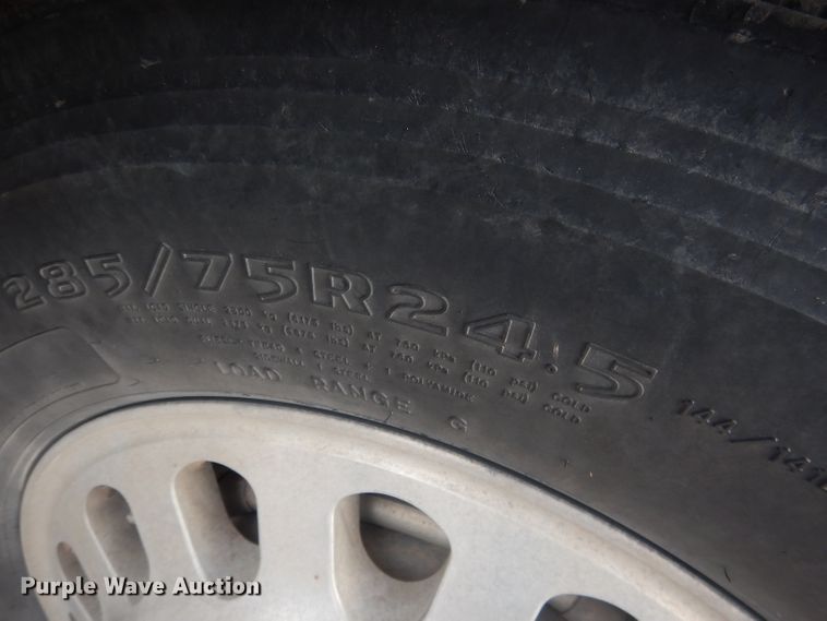 image for item HU9363 2001 Western Star 4900E  semi truck