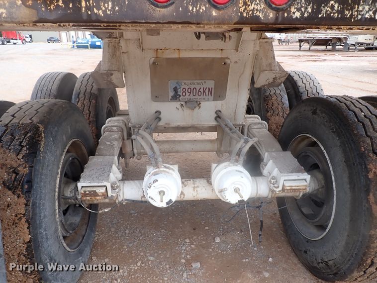 image for item IC9526 2017 Manac 46238AA00  end dump trailer
