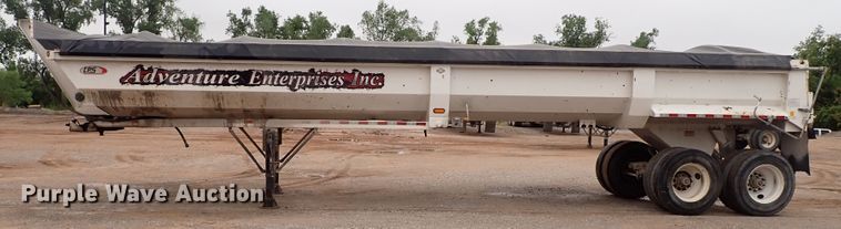 image for item IC9527 2017 Manac 46238AA00  end dump trailer