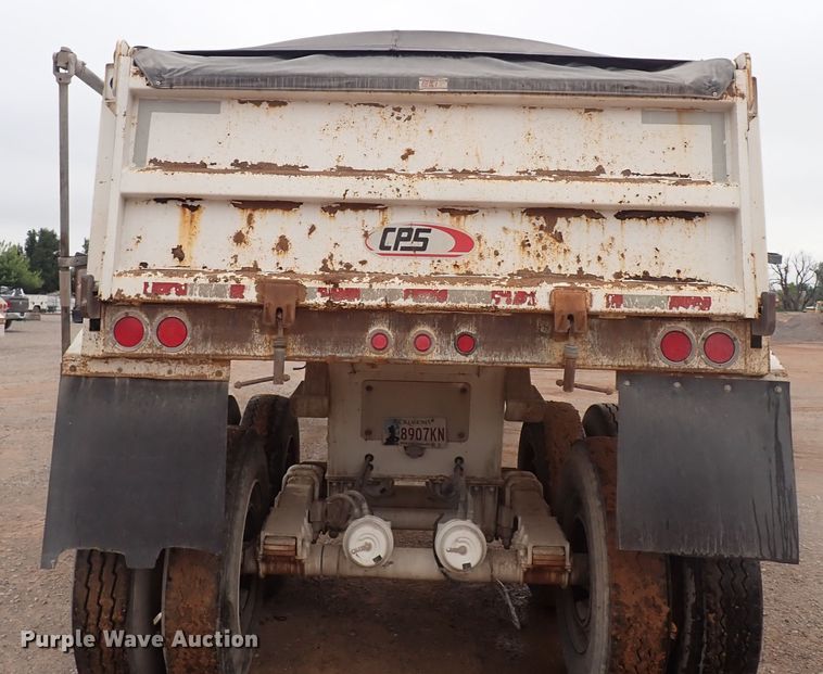 image for item IC9527 2017 Manac 46238AA00  end dump trailer