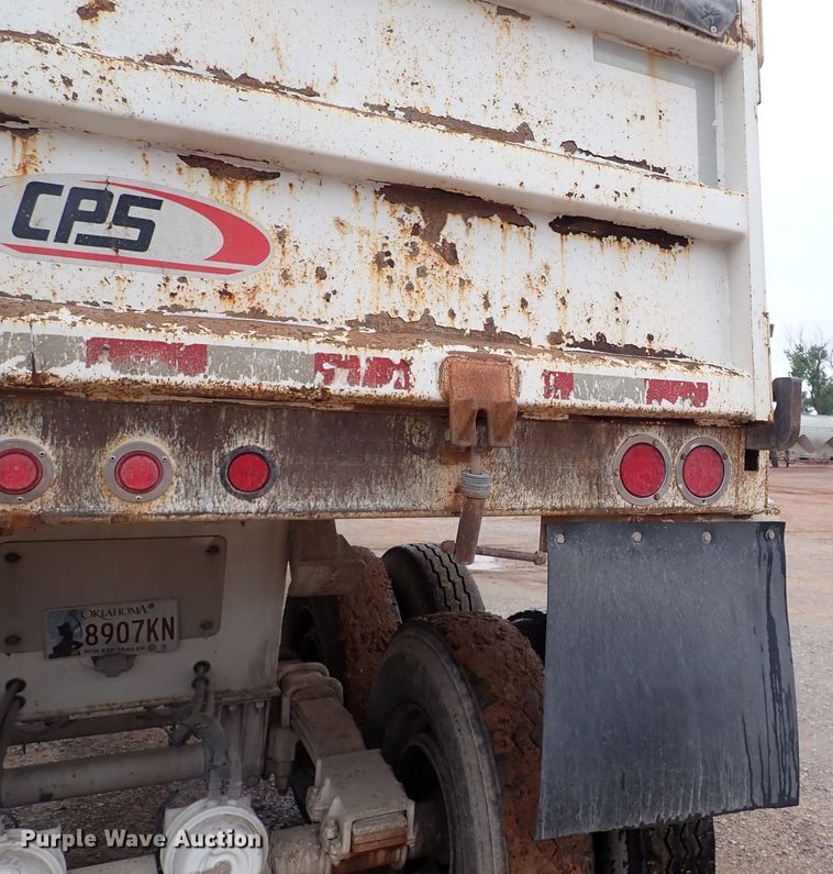image for item IC9527 2017 Manac 46238AA00  end dump trailer