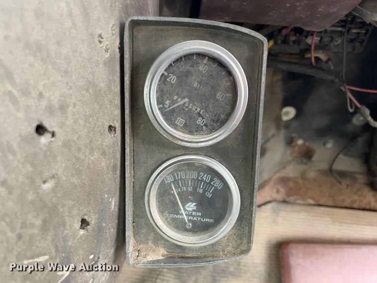 image for item ID9546 1975 Ford L9000  water truck