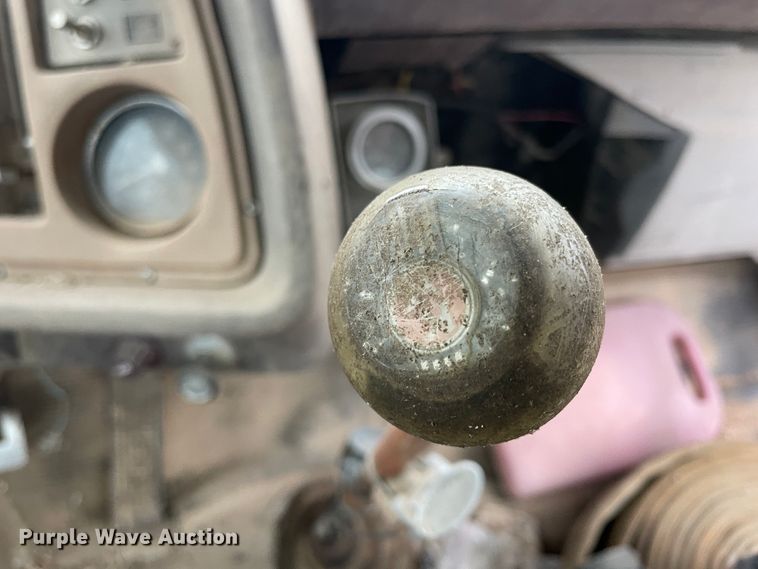 image for item ID9546 1975 Ford L9000  water truck