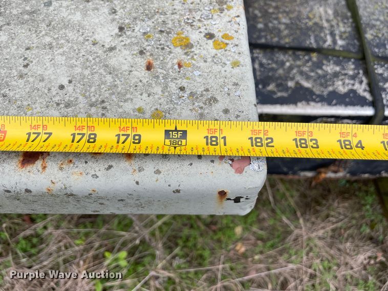 image for item ID9546 1975 Ford L9000  water truck