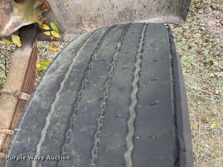 image for item ID9546 1975 Ford L9000  water truck