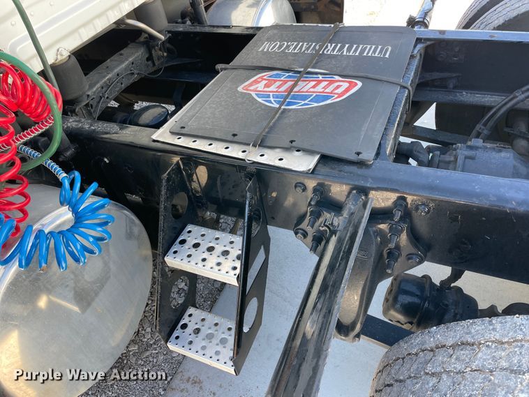 image for item ID9548 2014 Freightliner Cascadia  semi truck