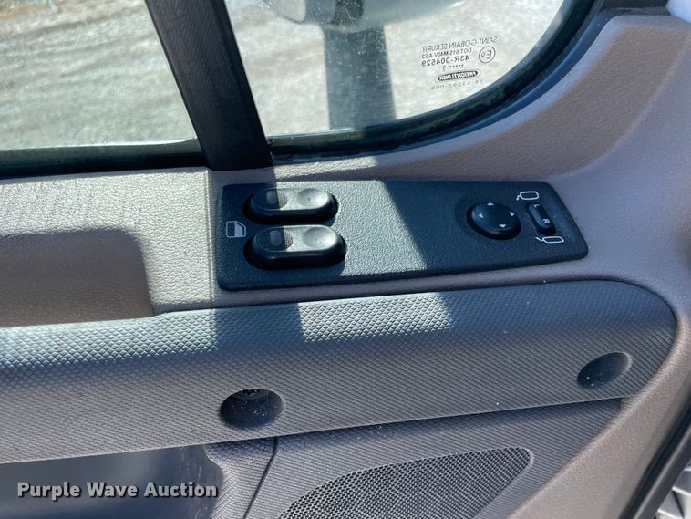 image for item ID9548 2014 Freightliner Cascadia  semi truck