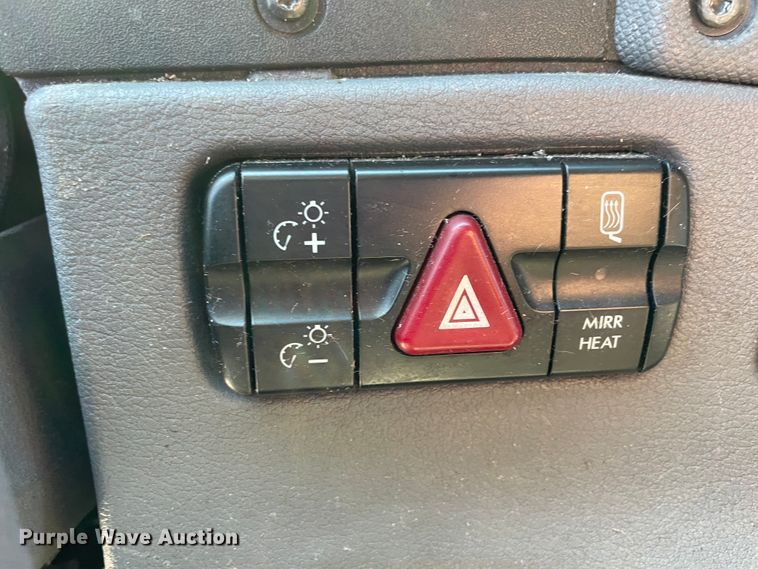 image for item ID9548 2014 Freightliner Cascadia  semi truck