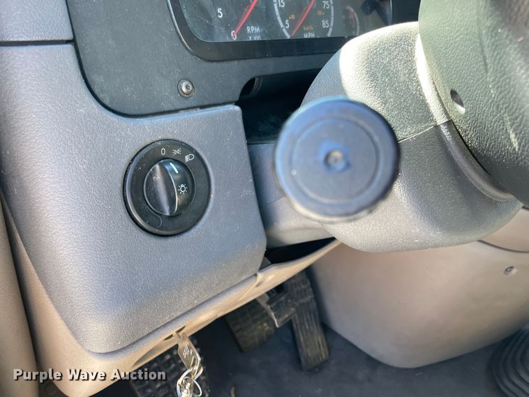 image for item ID9548 2014 Freightliner Cascadia  semi truck