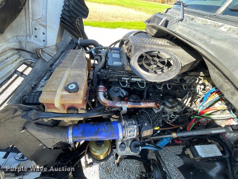 image for item ID9548 2014 Freightliner Cascadia  semi truck