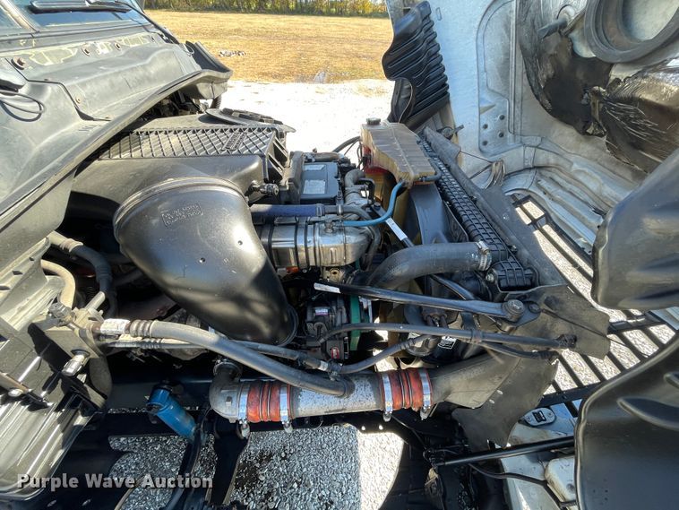 image for item ID9548 2014 Freightliner Cascadia  semi truck