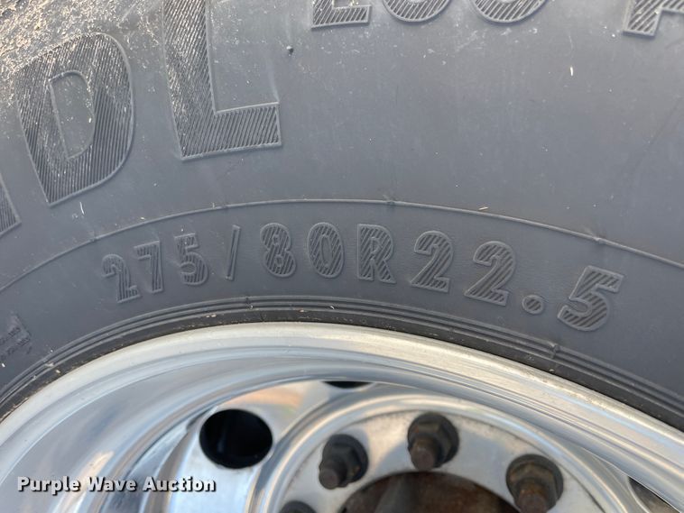 image for item ID9548 2014 Freightliner Cascadia  semi truck