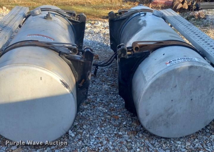 image for item ID9552 (2) Freightliner fuel tanks