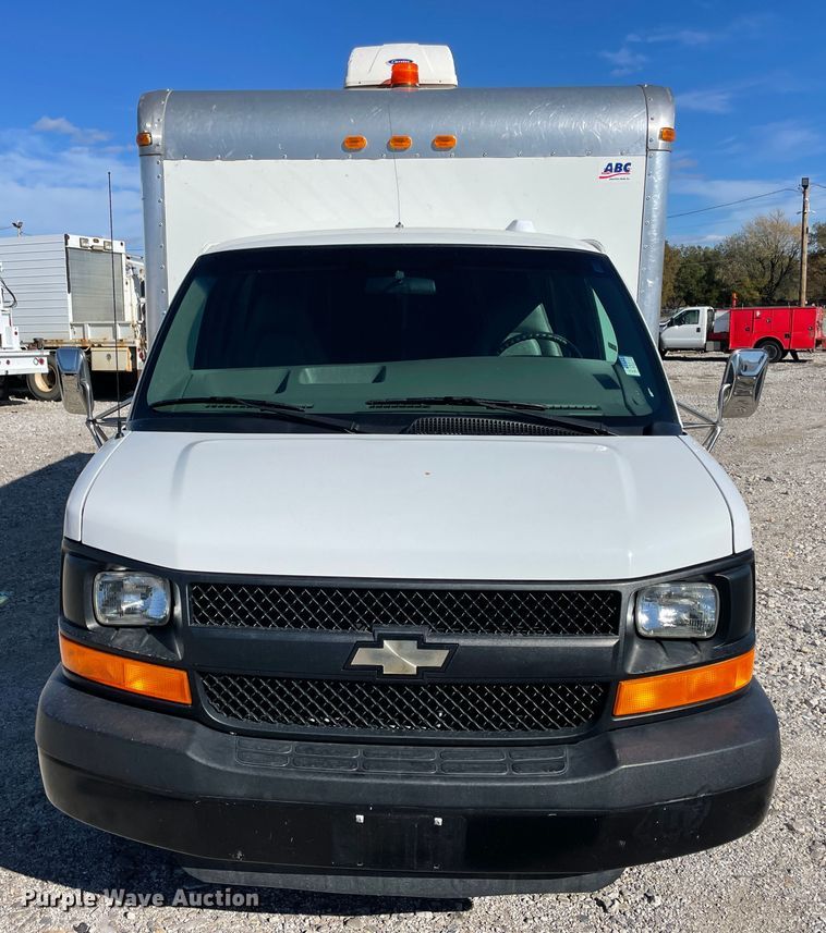 image for item ID9559 2003 Chevrolet Express 3500  sewer inspection truck