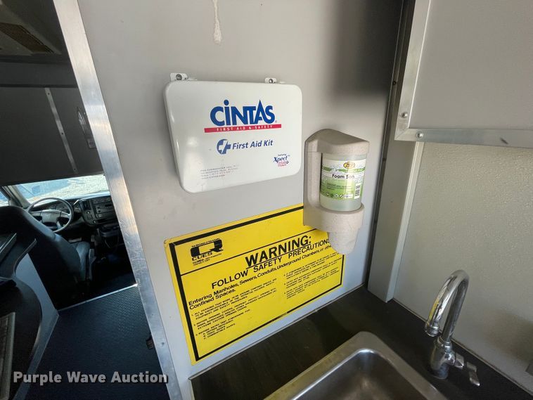 image for item ID9559 2003 Chevrolet Express 3500  sewer inspection truck