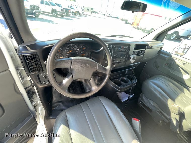 image for item ID9559 2003 Chevrolet Express 3500  sewer inspection truck