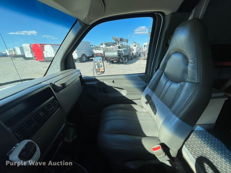 image for item ID9559 2003 Chevrolet Express 3500  sewer inspection truck