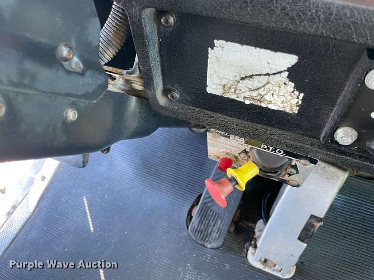 image for item ID9560 2000 Kenworth T300  semi truck