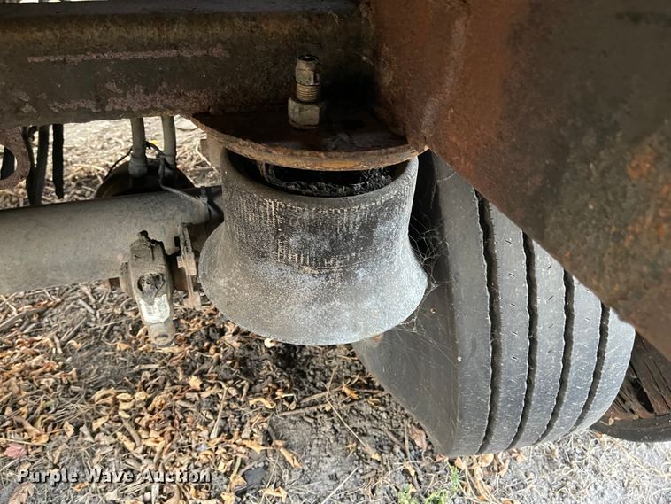 image for item IJ9512 2007 Timpte  grain trailer