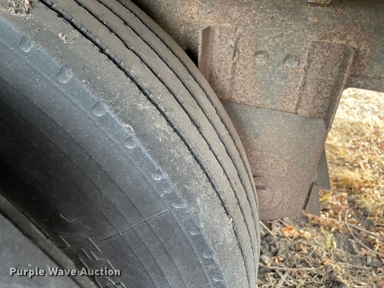 image for item IJ9512 2007 Timpte  grain trailer